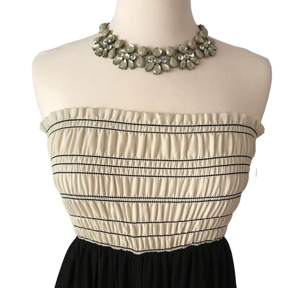 ROBBI & NIKKI Chiffon Wide Leg Smocked Jumpsuit Beige Black Strapless XS NWT - Picture 3 of 7